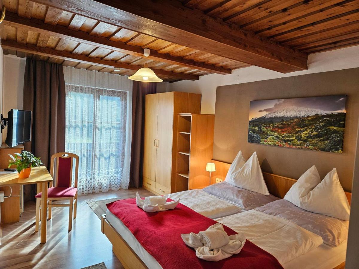 Gasthof-Pension Alt Kirchheim Bad Kleinkirchheim Luaran gambar